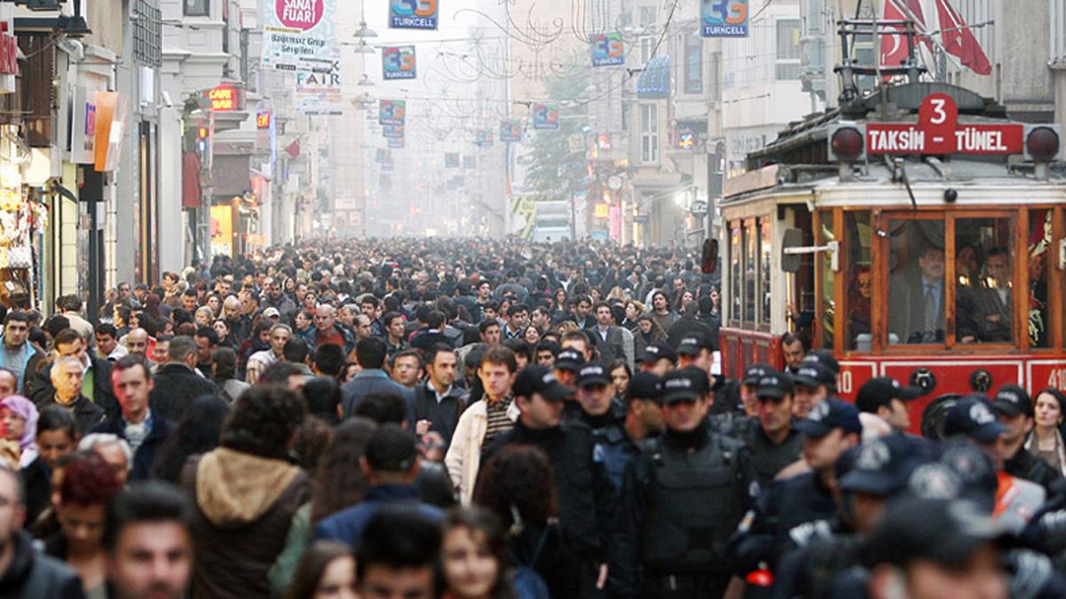 Yeni Yıla En Umutsuz Giren Ülkelerde Türkiye 3.Sırada