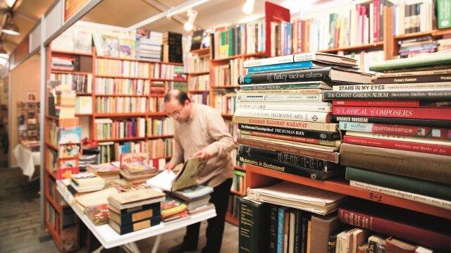AFP:Türkiye'de Kitap Almak Lüks Haline Geldi