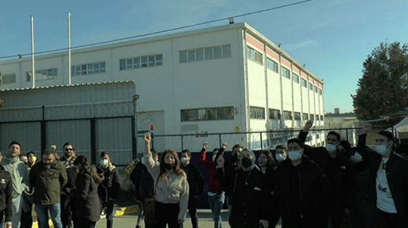 500 Kişiyi İşten Çıkardığı Belirtilen Oppo'dan Açıklama: Artan Maliyetler Kapasiteyi Etkiledi