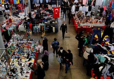 Reuters Anketi: Türkiye'de Yeni Yılın İlk Yarısında %40 Civarında Seytermesi Bekleniyor