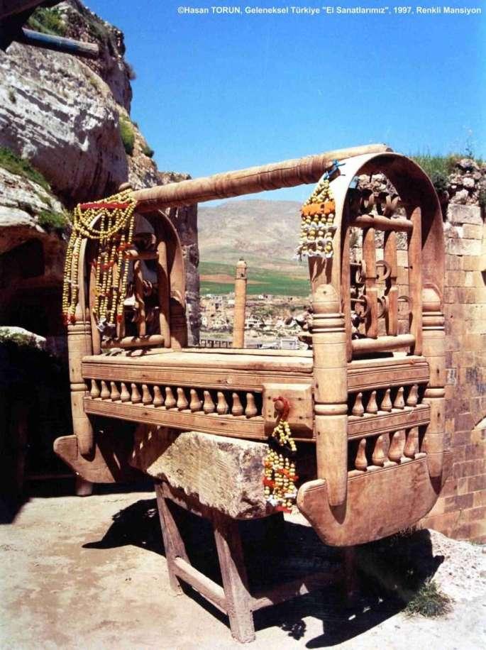 Bir Çilekeş Ananın Feryadı: Bebeğin Beşiği Çamdan