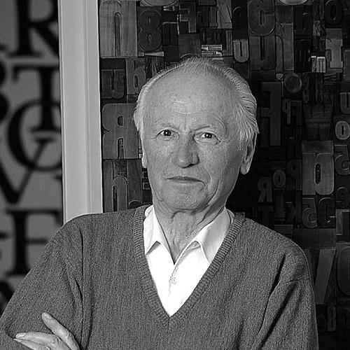 Ünlü Kaligraf: Hermann ZAPF