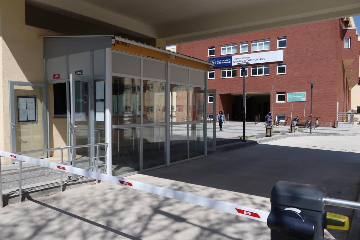 Eskişehir'de Kız Yurdunda 'Sapık' Endişesi