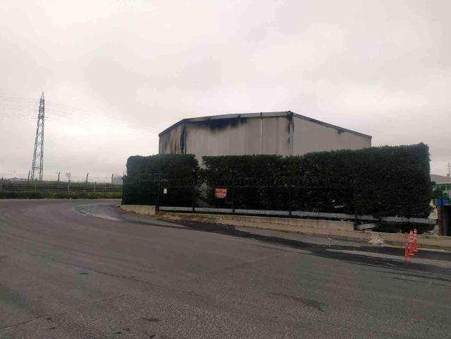 İstanbul Esenyurt'ta Market Deposunda Yangın Çıktı!