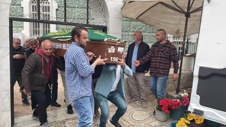 İzmir’de Nişanlı Çift Ölü Bulundu