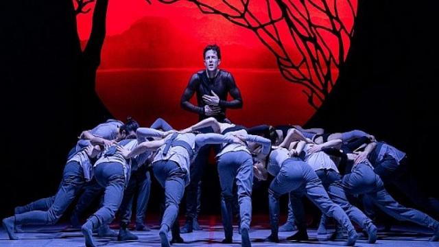 ''Yunus-Mana'' Ve ''Alaz İle Cemre'', AKM Tiyatro Sahnesi'nde !