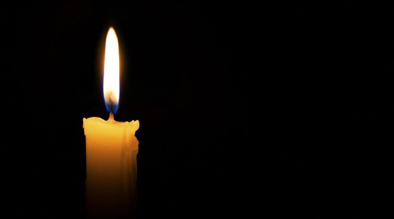 Bir Mum Alevi Umudum