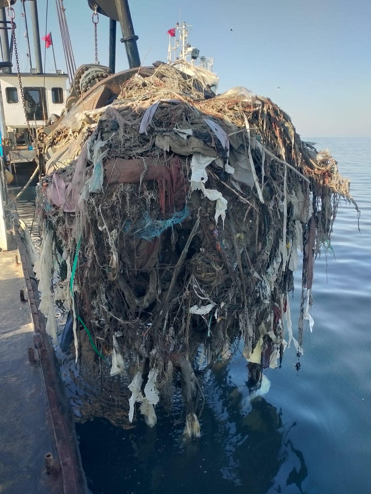 İzmir'de koku sorununa çözüm aranıyor
