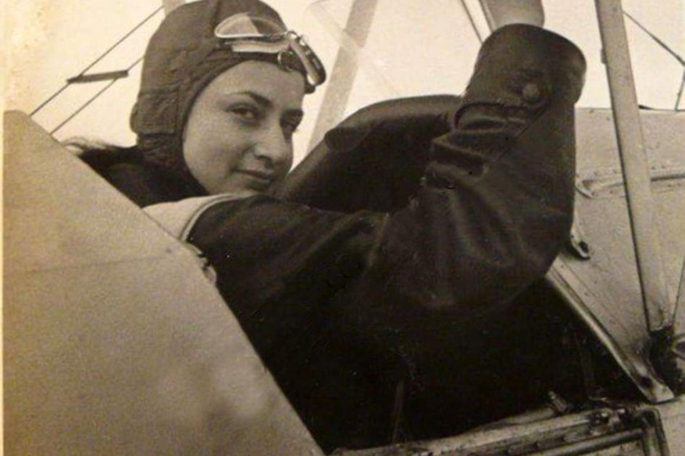 Başarılı Türk Kadınları ve İlkler (2)