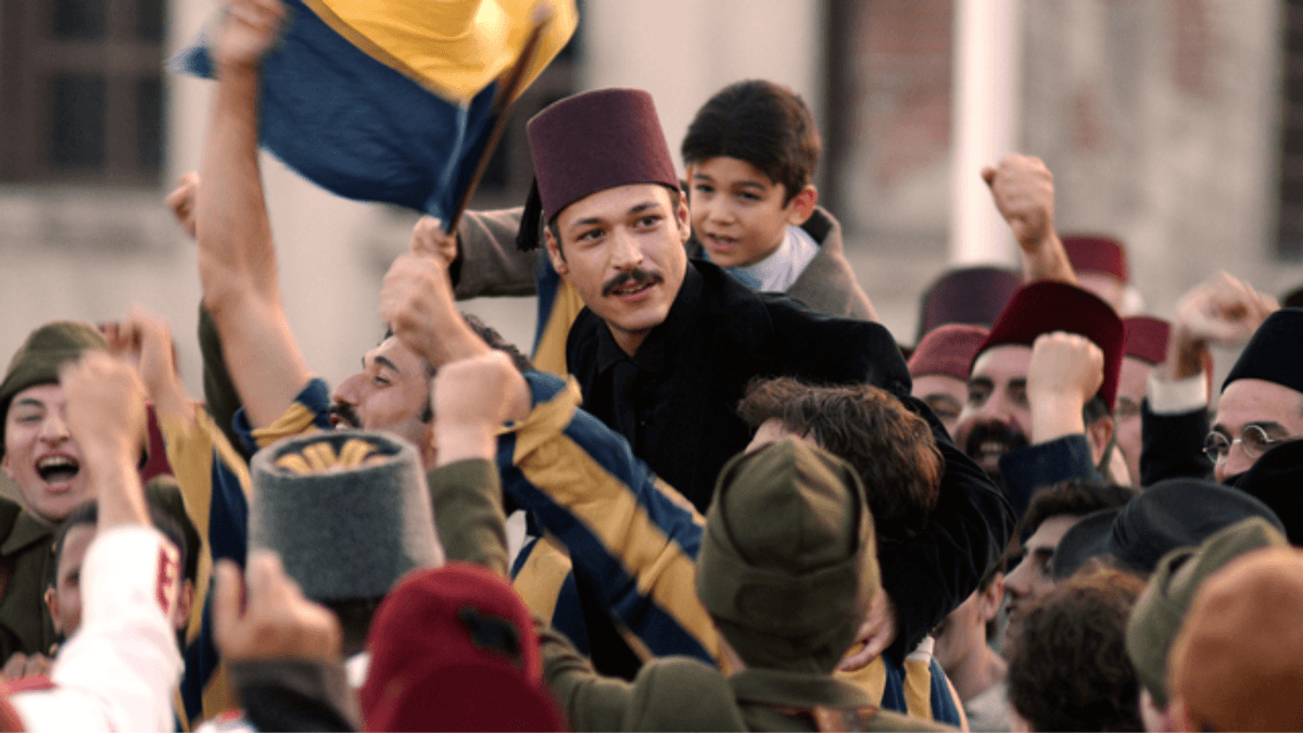 Zaferin Rengi; Umuda Dönüşen Futbol