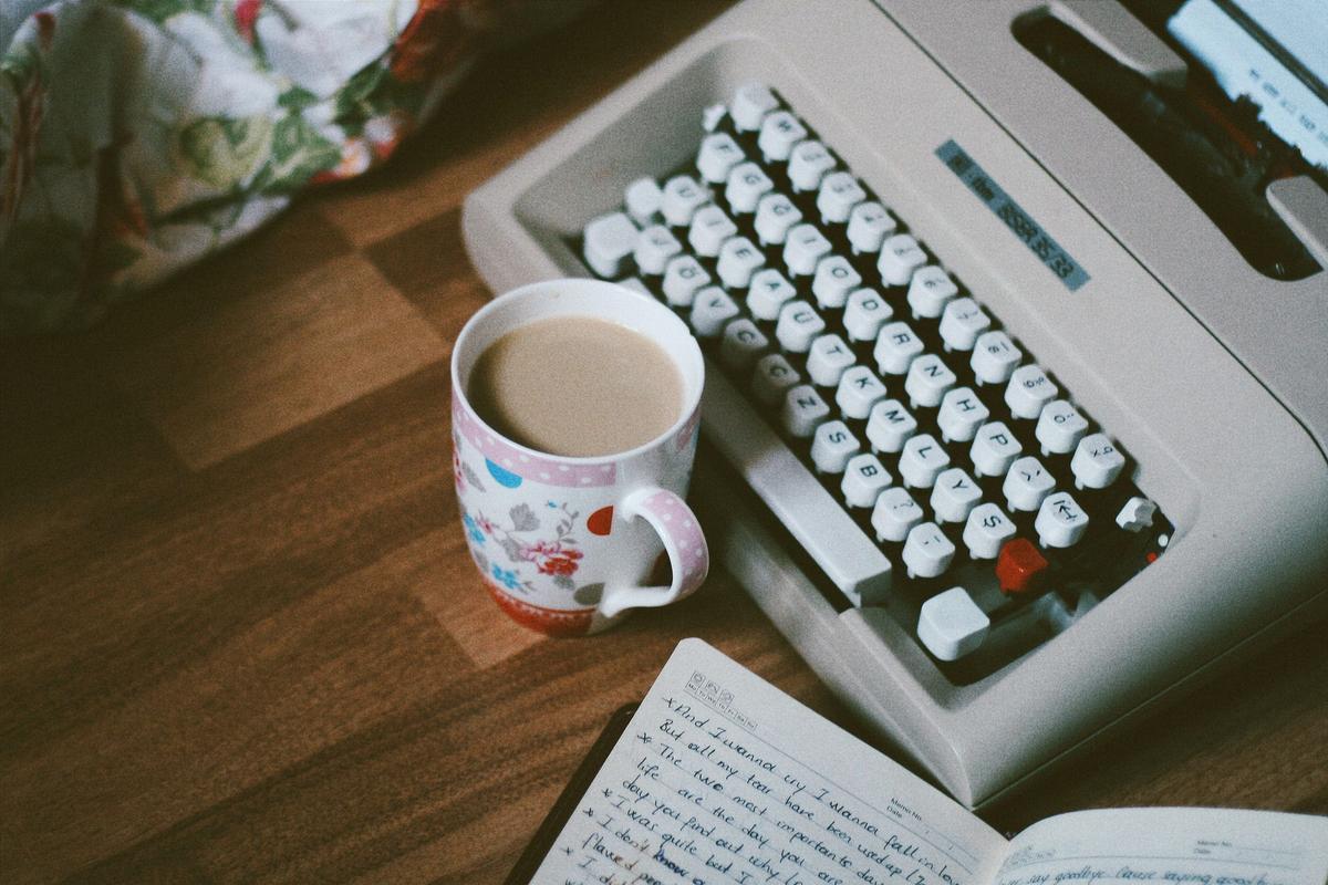 Yeni Yazmaya Başlayanlar İçin İlham Köşesi: Kısa Hikayeler, Ufak Denemeler