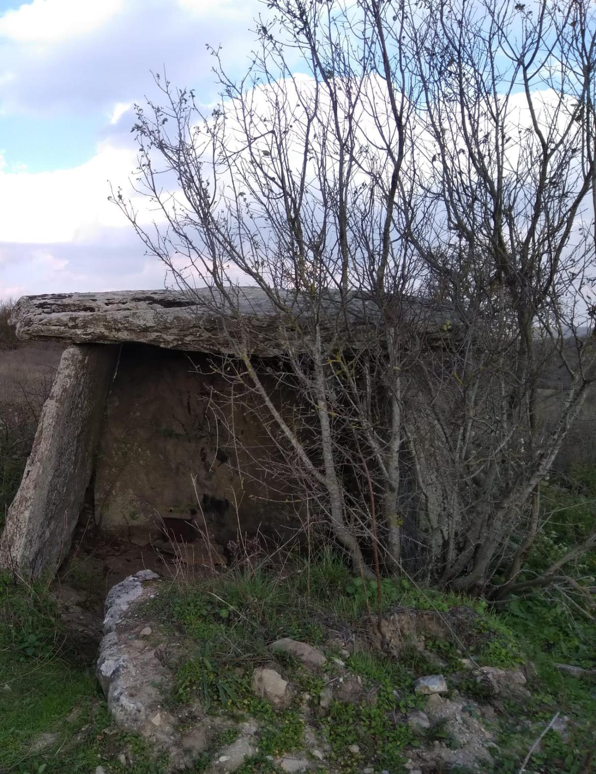 Trakya Dolmenleri Üzerine