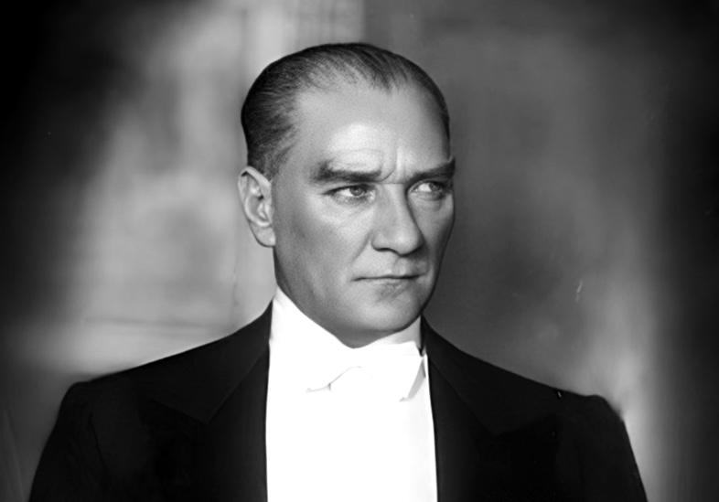 Türkiye'nin 101. Yılı ve İletişimciler