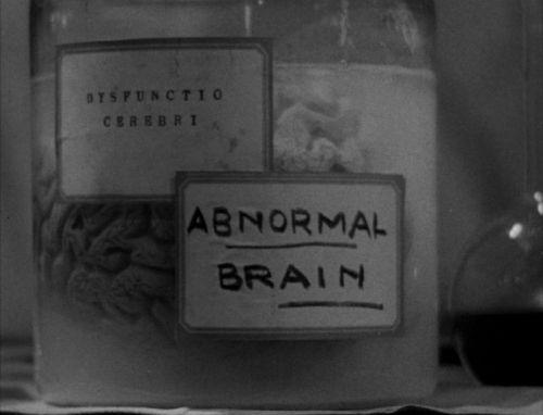 Frankenstein, Trajik Bir Canavar