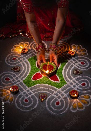 Hindistan Kültüründe Diyaların Spiritüel Önemi