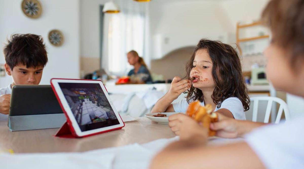 İhmalkar Ebeveynlerin Yarattığı Jenerasyon: IPAD KIDS