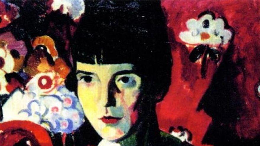 Frau Brechenmacher Attends a Wedding