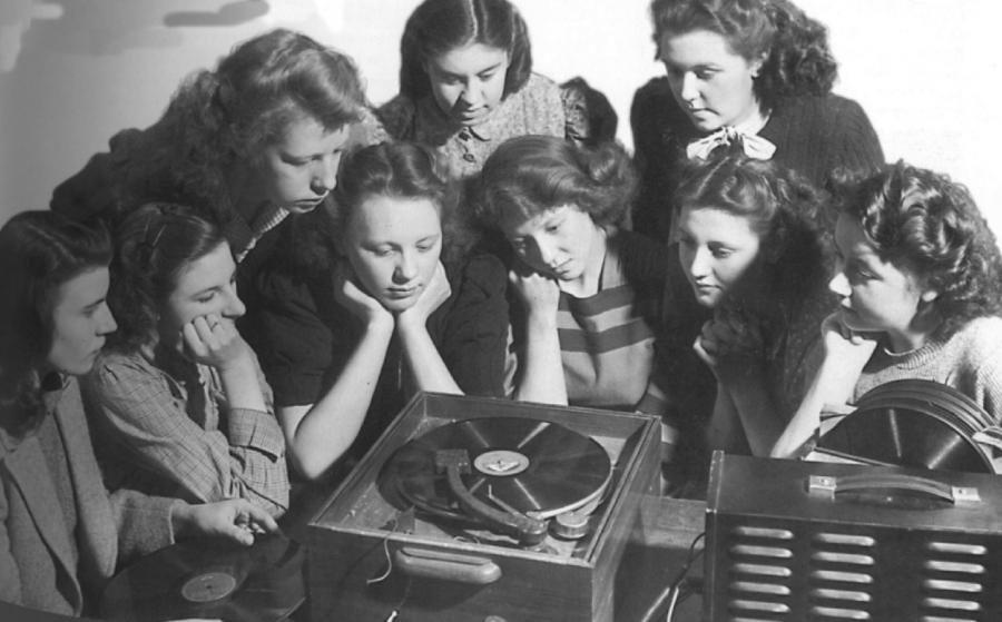 An Meselesi ve Müzik Dinlemek