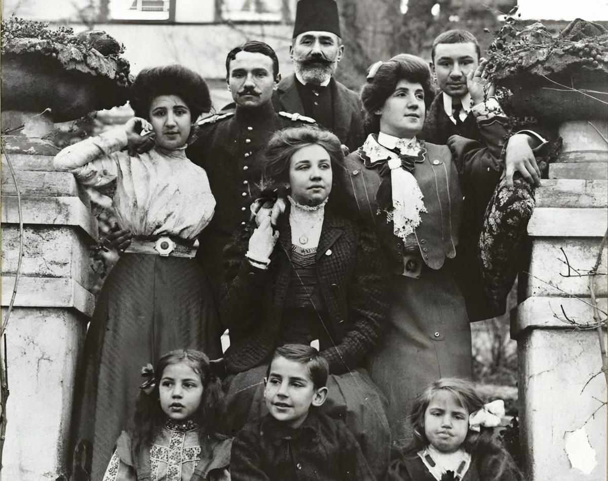 Şakir Paşa Ailesi
