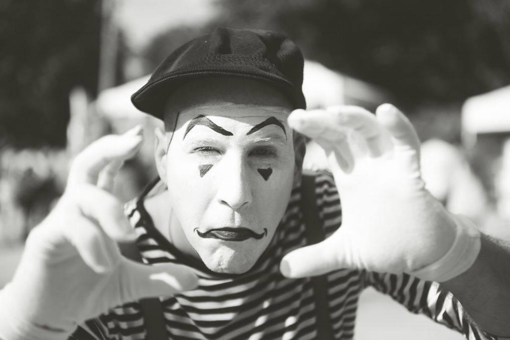 Pandomim: Sözsüz İletişimin Zirvesi