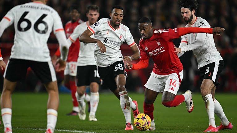 Premier Lig'de Zirve Yarışında Puanlar Paylaşıldı