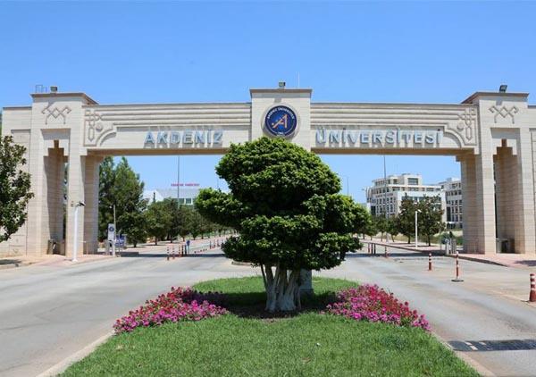 Akdeniz Üniversitesi'nde Okumak