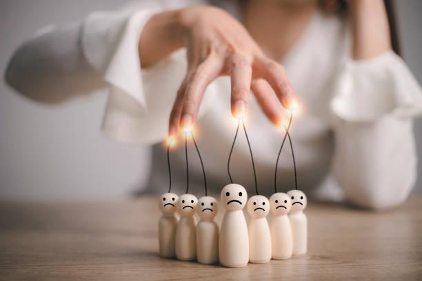 Duygusal Manipülasyon: Tanımı, Belirtileri ve Kendinizi Korumak İçin İpuçları