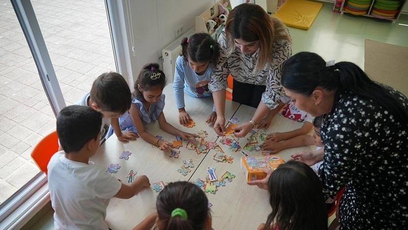 Duru ve AÇEV'den Oynaya Oynaya Projesi