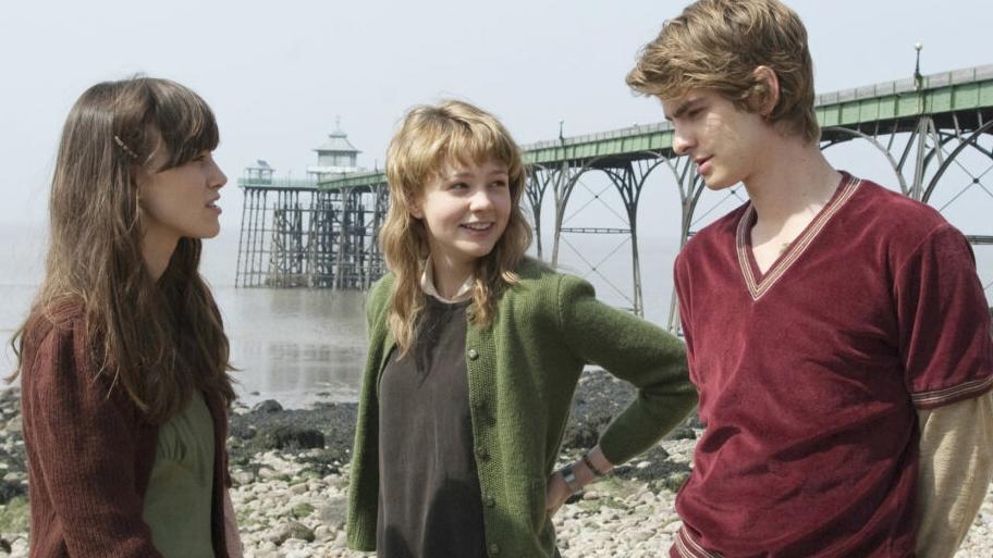 Kitabın Yarısı Yok: Never Let Me Go (2010)