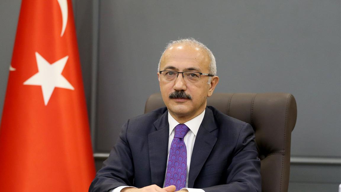 Hazine ve Maliye Bakanı Lütfü Elvan İstifa Etti