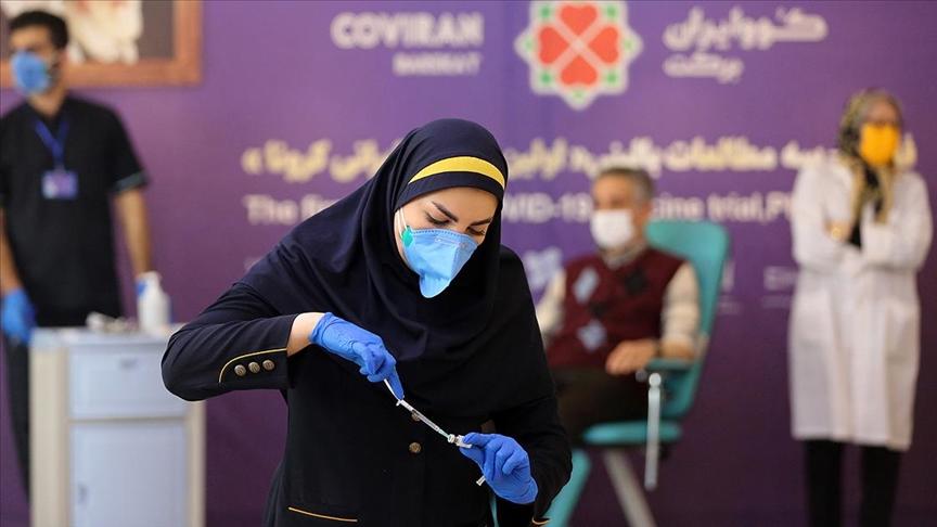 İran, Yurt Dışından Kovid-19 Aşısı Alımını Durdurdu