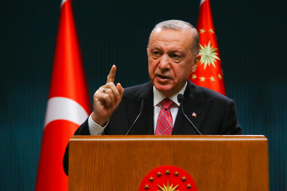 Erdoğan: Hiçbir Emeklimiz 2 bin 500 Liranın Altında Maaş Almayacak