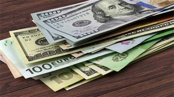 Euro, 15 Liranın Altına İndi