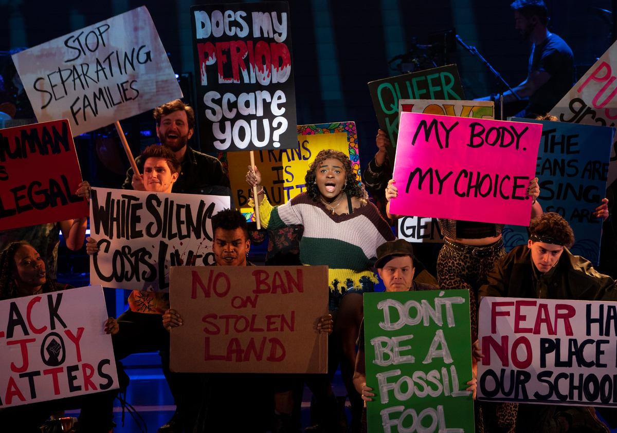 Jagged Little Pill: Klasik Bir Müzikalden Daha Fazlası