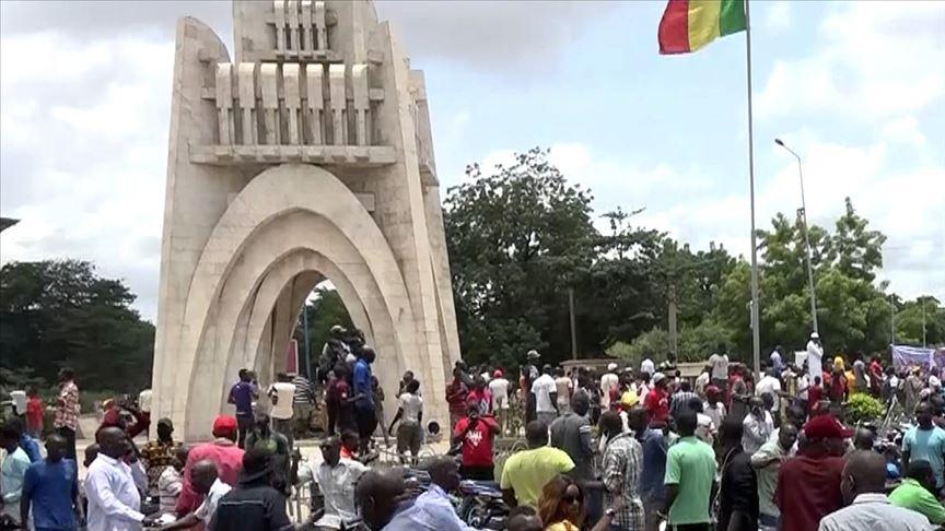 Mali'de Fransız Askerlerin Çekilme Kararı Sevinçle Karşılandı