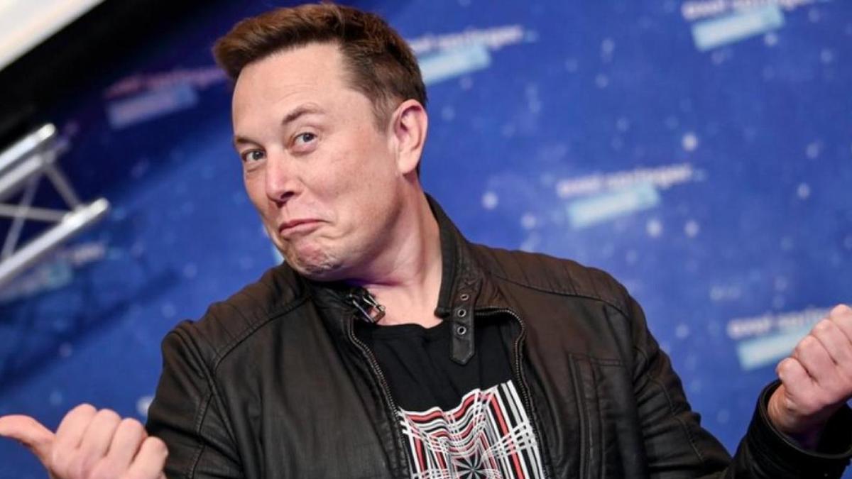 Elon Musk, Uydu İnternet Sistemi Starlink'i Ukrayna'da Kullanıma Açtı
