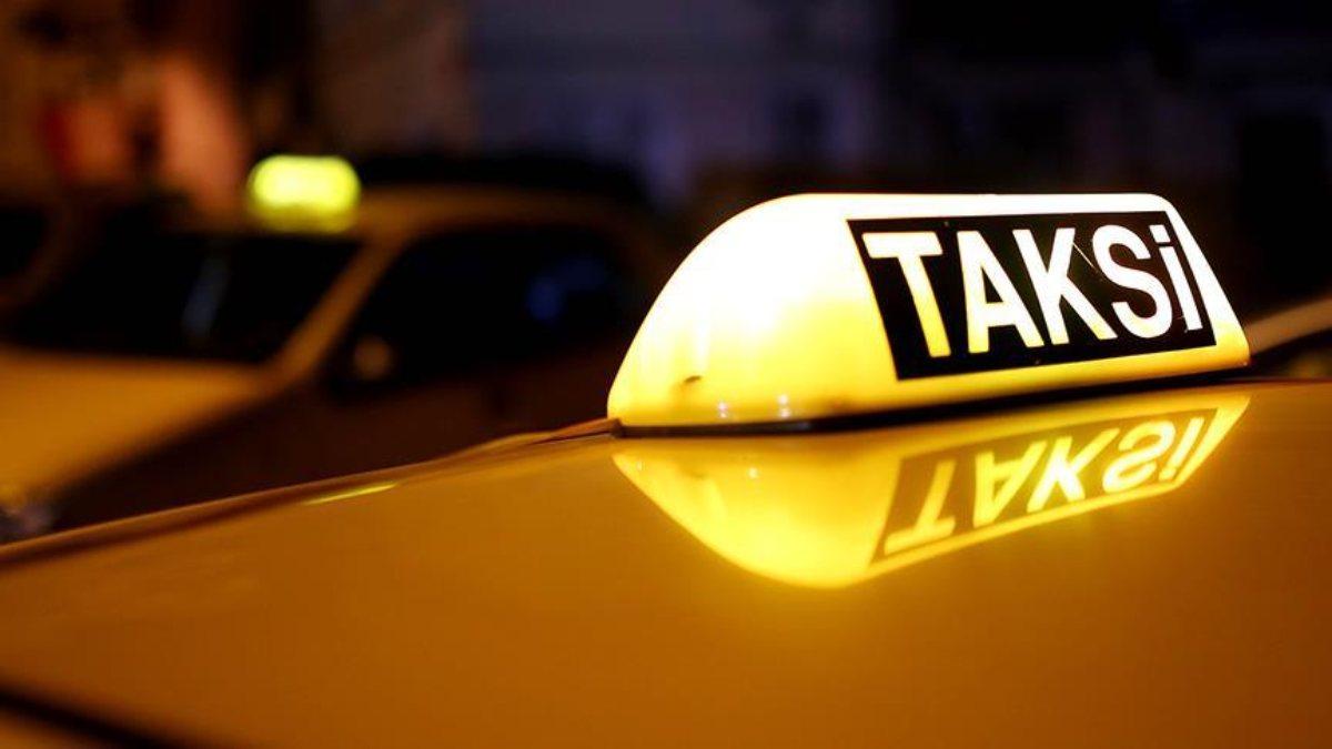 Taksiden İnmesine İzin Verilmeyince Şoföre Tekme Attı