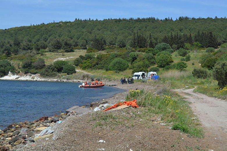 İzmir'de Denizde Dalgıç Kıyafetli Ceset!