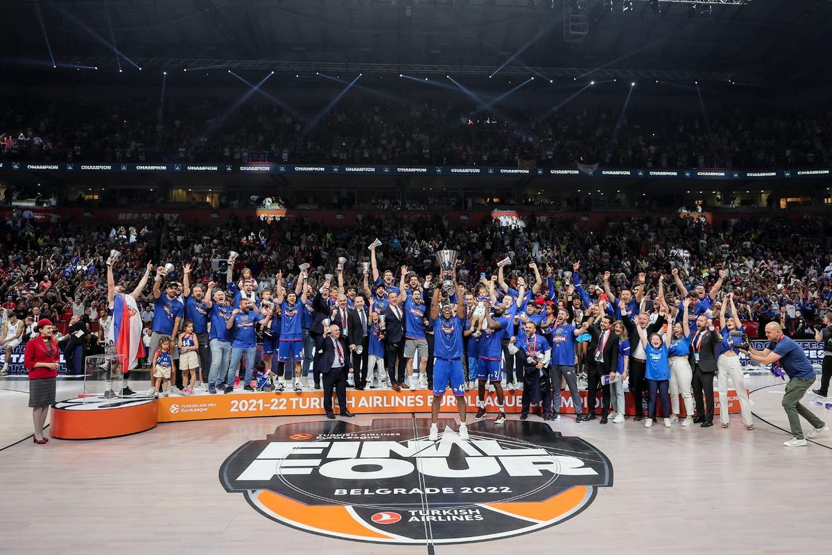 Anadolu Efes Euroleague'de ikinci kez şampiyon!