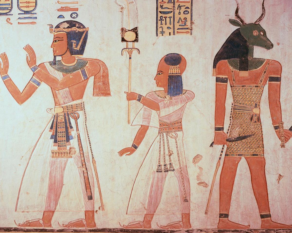 Firavun Oluşun Kısa Miti