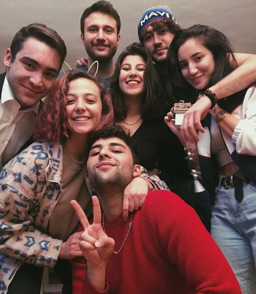 Gelin ev arkadaşınızı birlikte seçelim!