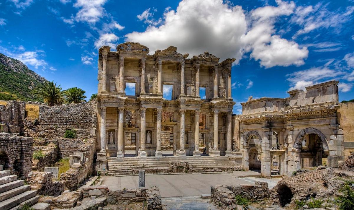 TÜRKİYE'DE GÖRÜLMESİ GEREKEN MUHTEŞEM YERLER!