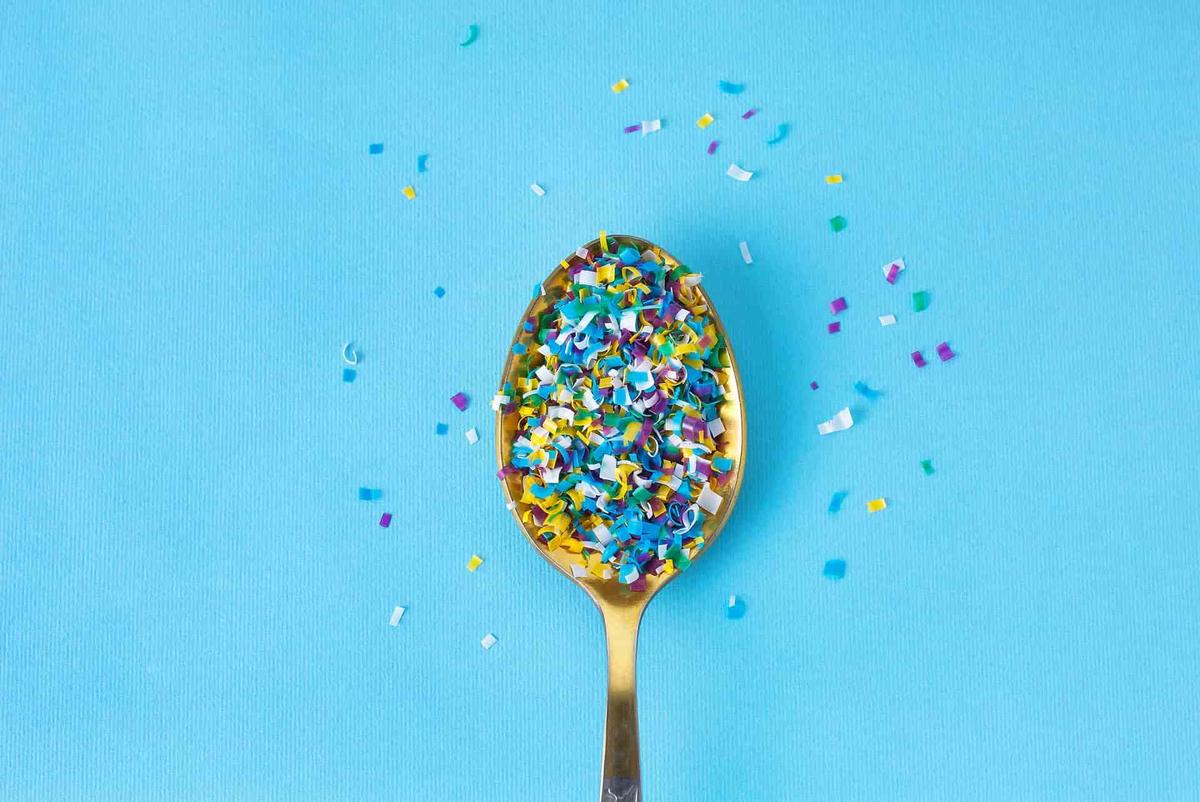 Soframızdaki Gizli Tehlike: Mikroplastik Kirliliği