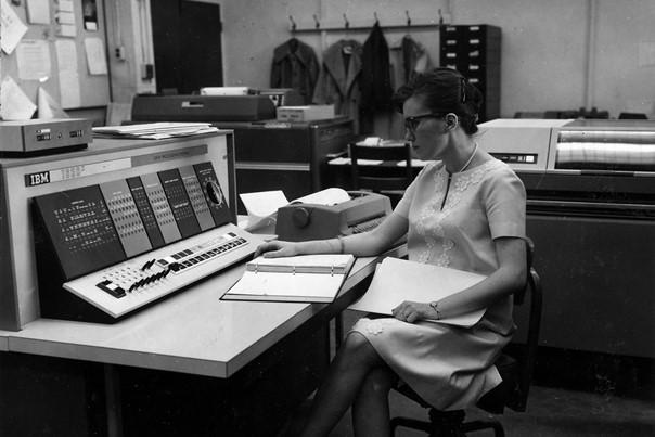 Kathleen Booth - One of the first female computer scientist