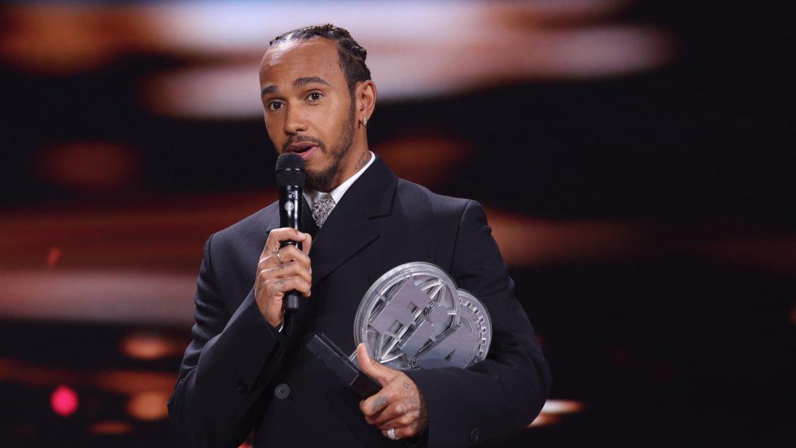 Bir Garip Ödül Hikâyesi