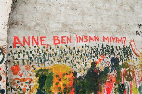 Muhafazakârlaşan Türkiye'de Kadın Olmak ve Kadına Yönelik Şiddetin Politik Tarafı