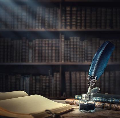 Yazı Yazmak ve Yazarlık Üzerine