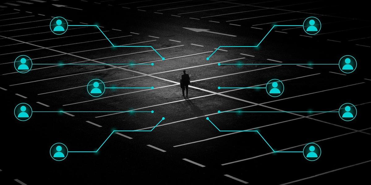 Sosyal Medya: Özgürlük Mü Tutsaklık Mı?