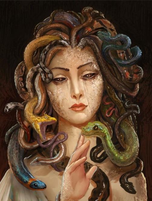 Kötülüklere, İhanete Kurban Gitmiş Ay Yüzlü Kadın "Medusa"