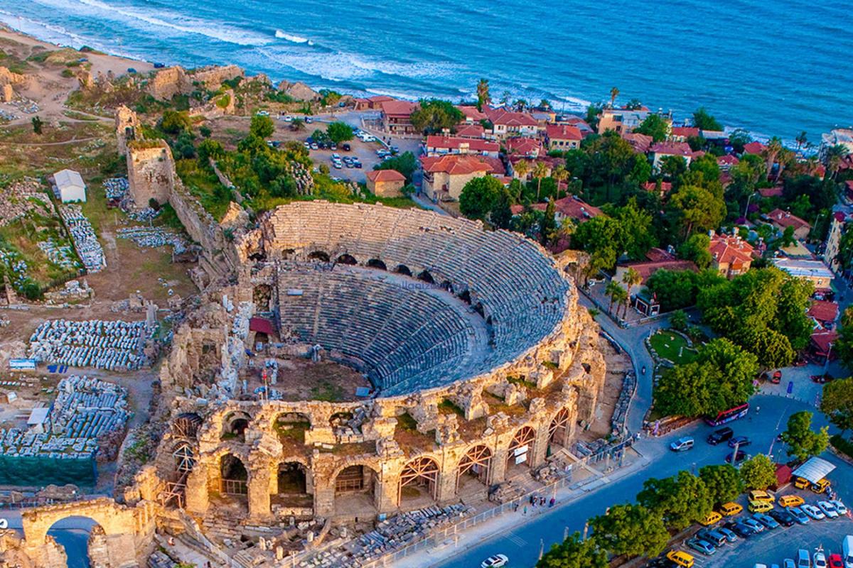 Türkiye'de Turizmin Başkenti: Antalya